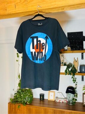 LIQUIDATION -LAST PRICE The Who Classic Target Logo Graphic Band Tee Black 2017